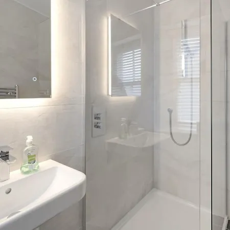 2 Bed In Oc-lr039 * Эмблсайд