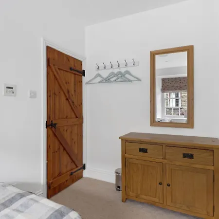 2 Bed In Oc-lr039 *