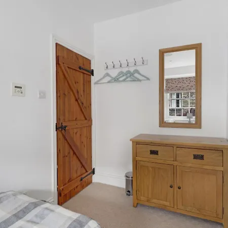 2 Bed In Oc-lr039 *